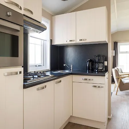 בקתה In Texel With Private Sauna *